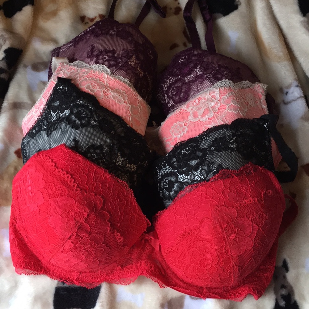 Set of 4 h&m slightly padded 36d lace bras